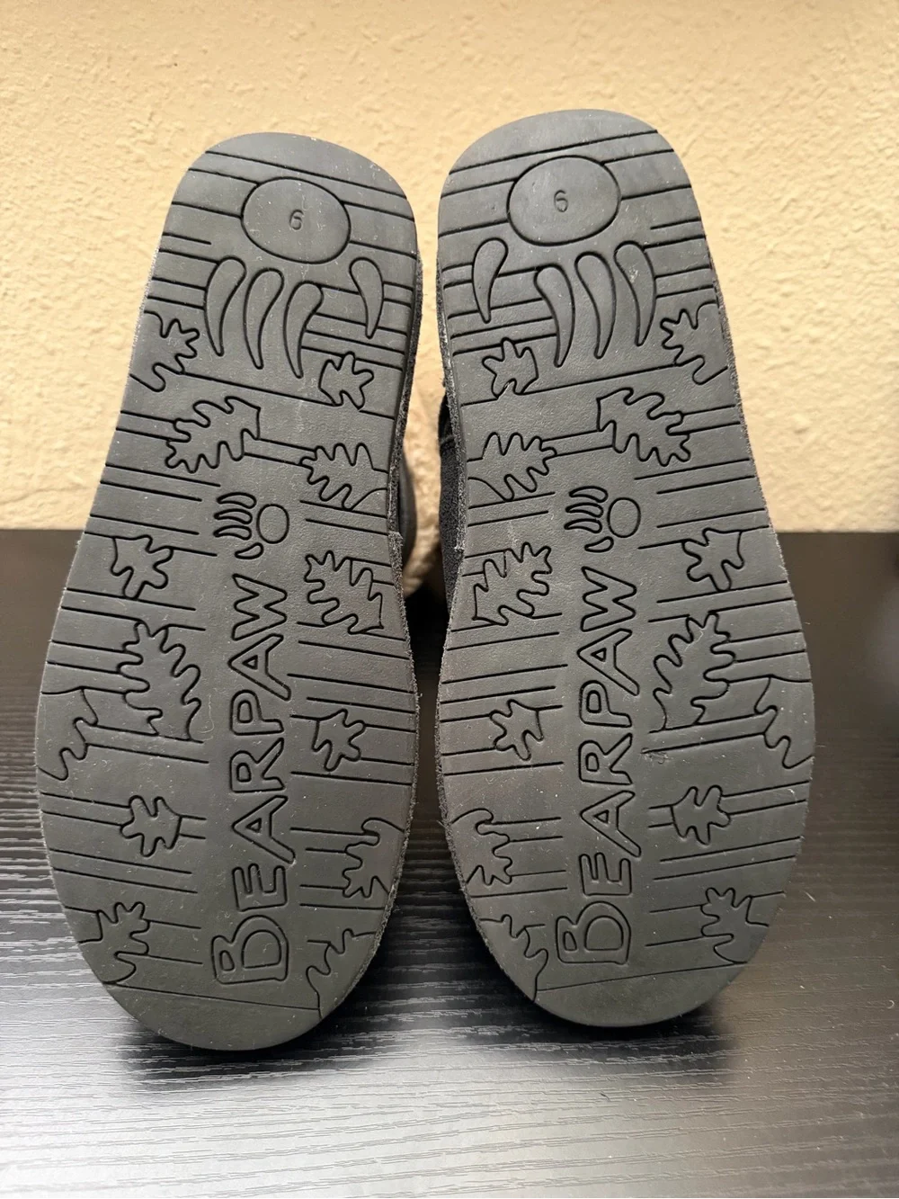 BearPaw rugged cozy